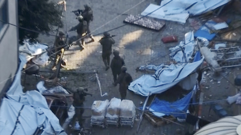 Ισραηλινοί κομάντο ερευνούν «κάθε κτήριο και όροφο» στο νοσοκομείο Αλ Σίφα