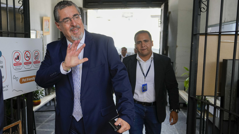 Γουατεμάλα: Αίτημα άρσης της ασυλίας του εκλεγμένου προέδρου Αρέβαλο, επικρίνεται από τις ΗΠΑ και το Βέλγιο