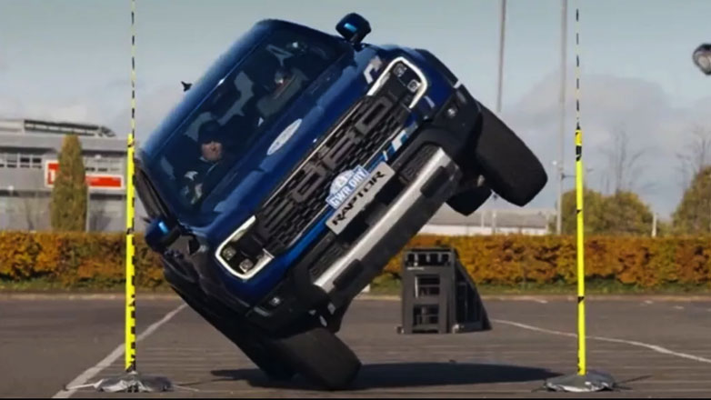 Το Ford Ranger (στα κατάλληλα χέρια) πάει και στις δύο ρόδες χωρίς κανένα πρόβλημα