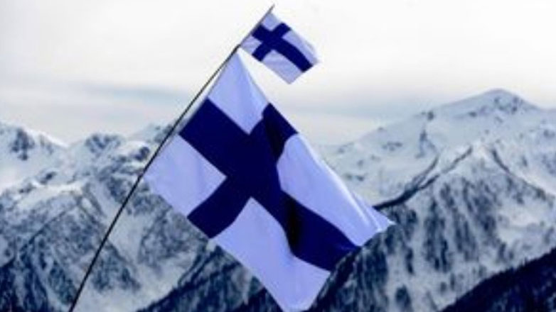 Οι φινλανδικές Αρχές θα τοποθετήσουν φράκτες σε συνοριακά περάσματα με τη Ρωσία τα μεσάνυχτα