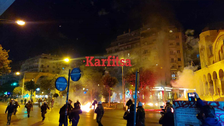 Μικροεπεισόδια και εντάσεις σε όλη την Ελλάδα για την επέτειο του Πολυτεχνείου