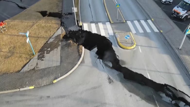 Ισλανδία: Κομμένη στα δύο μια ολόκληρη πόλη