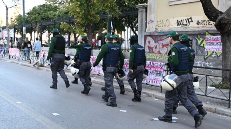 Πολυτεχνείο: Έξι προσαγωγές στο κέντρο της Αθήνας