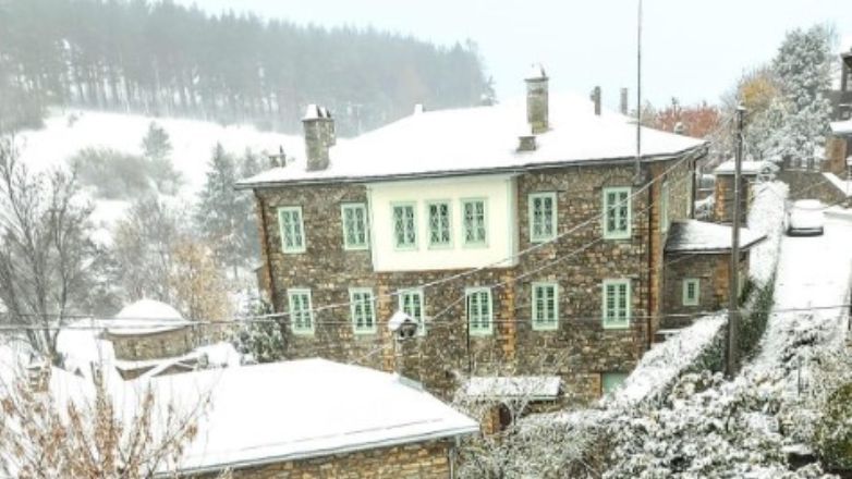 «Ντύθηκαν» στα λευκά περιοχές στη βόρεια Ελλάδα – Μοναδικές εικόνες από τα πρώτα χιόνια