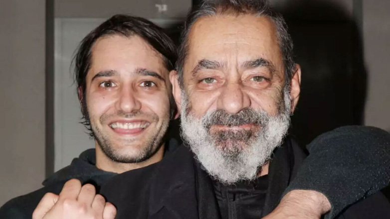 Γιώργος Καφετζόπουλος: «Όλοι με ρωτούν αν ο πατέρας μου με έχει βάλει κάπου»