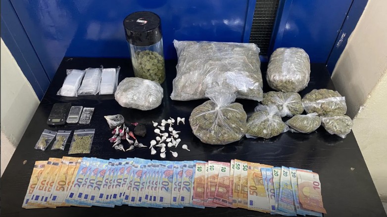 Άγιος Παντελεήμονας: Συνελήφθησαν δύο άνδρες για διακίνηση ναρκωτικών ουσιών