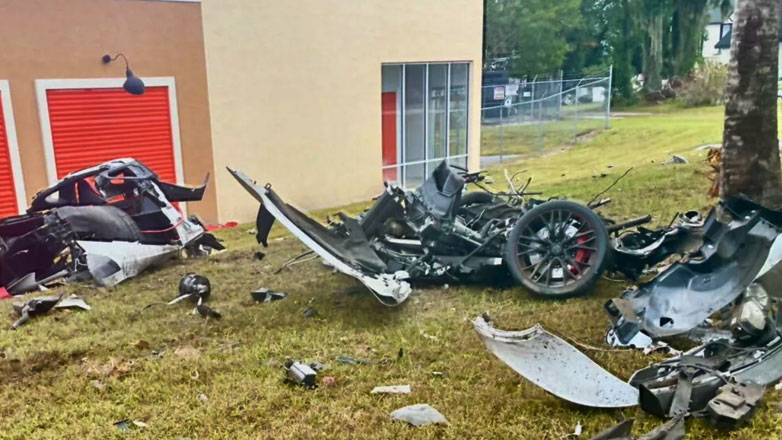 Εφτάψυχος οδηγός επέζησε από φρικιαστικό τροχαίο που τον εκτίναξε 45 μέτρα στον αέρα