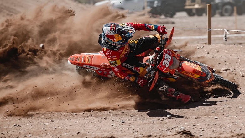 Η Metzeler ολοκληρώνει τις επιτυχίες με το ISDE 2023