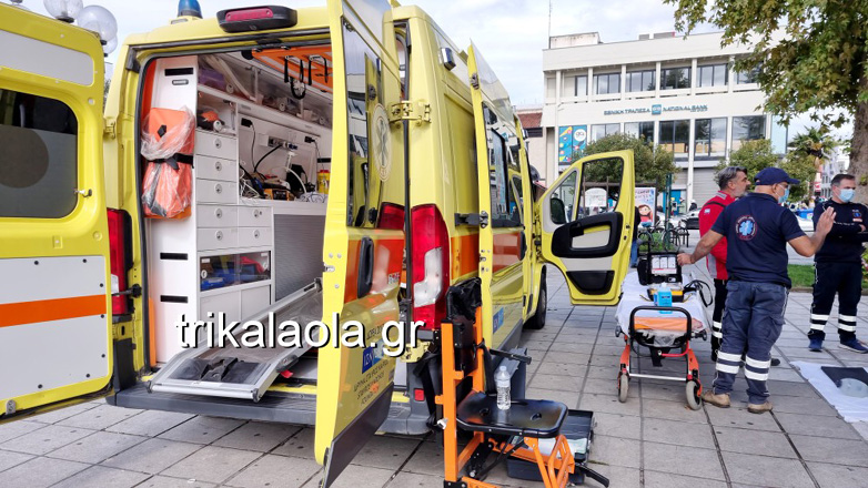 Τρίκαλα: Τον μαχαίρωσε μέσα σε λεωφορείο του ΚΤΕΛ Καρδίτσας – Άγριο ξύλο ανάμεσα σε δύο νεαρούς