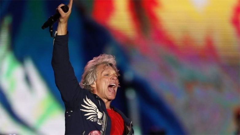 Bon Jovi: Επέστρεψαν με το χριστουγεννιάτικο τραγούδι «Christmas Isn’t Christmas»