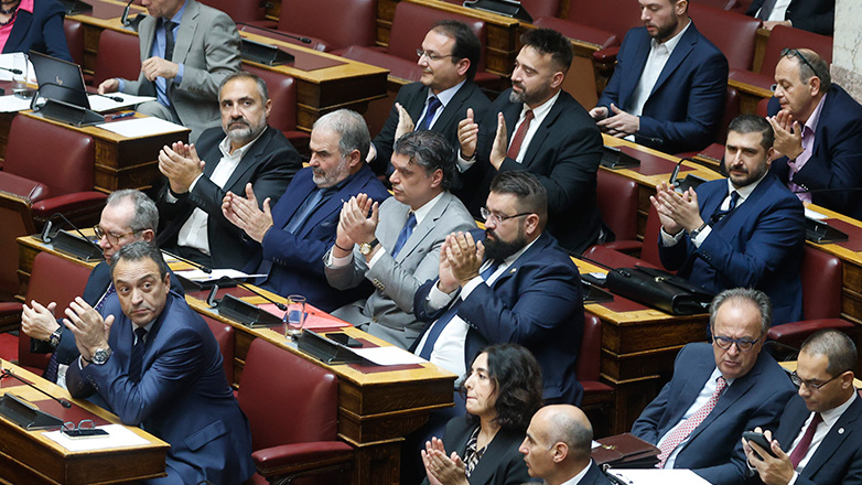 Οι βουλευτές των «Σπαρτιατών» καλούνται να καταθέσουν ως ύποπτοι για εξαπάτηση του εκλογικού σώματος