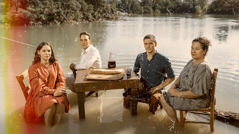 «Το γάλα» του Βασίλη Κατσικονούρη σε σκηνοθεσία Ερμίνας Κυριαζή και Μάνου Καρατζογιάννη