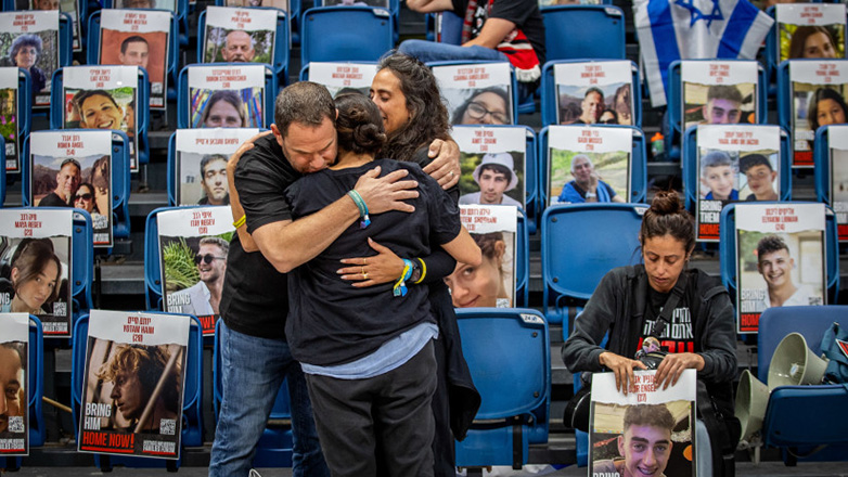 Τι γνωρίζουμε για τους ομήρους που κρατά η Χαμάς