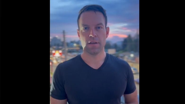 Κασσελάκης: Θα γελούσα με το black humour Μητσοτάκη αν δεν ήταν τόσο black η καθημερινότητα που έφτιαξε για όλους