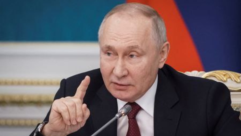 Πούτιν: «Πρέπει να σκεφτούμε πώς να σταματήσουμε την τραγωδία στην Ουκρανία»