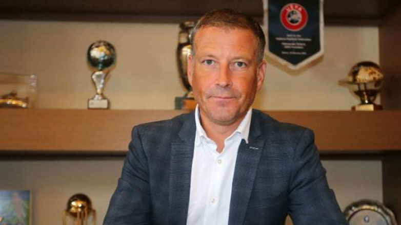 Ζητούν την αποχώρηση του Κλάτενμπεργκ 11 ομάδες της Super League