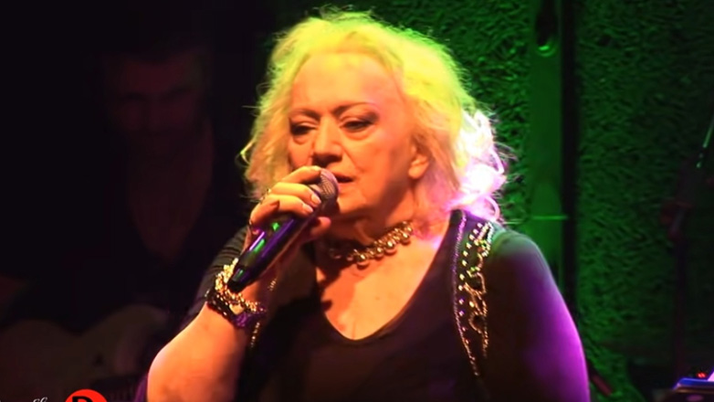 Βάσω Χατζή: Η σπουδαιότερη ερμηνεύτρια της δημοτικολαϊκής παράδοσης κίνησε για τον παράδεισο Βάσω Χατζή: Η σπουδαιότερη ερμηνεύτρια της δημοτικολαϊκής παράδοσης κίνησε για τον παράδεισο