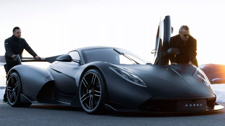 Το νέο «υπερ-όπλο» της Ρωσίας, πατάει σε 4 τροχούς και έχει ατμοσφαιρικό V12