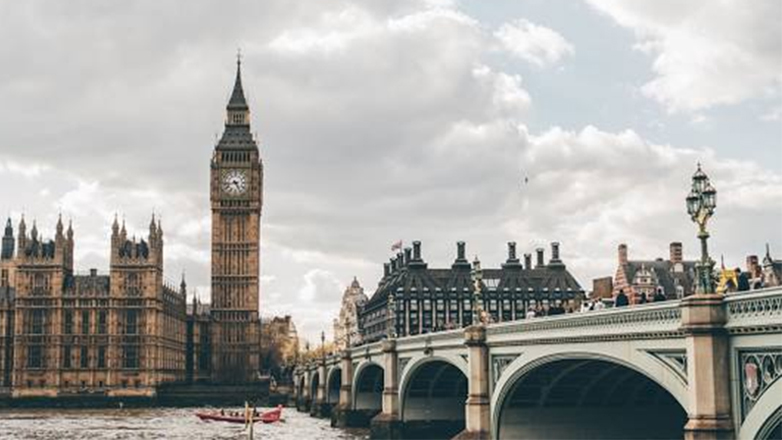 Μια ελληνική βιβλιοθήκη στην καρδιά του Λονδίνου 