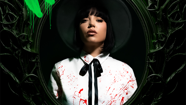 Η pop star Marseaux παρουσιάζει το νέο άλμπουμ της με τίτλο «Witch»