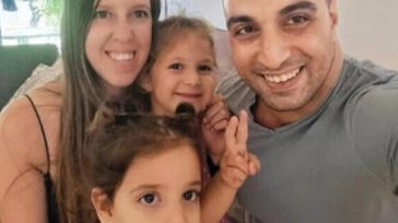 Πατέρας ομήρων που απελευθερώθηκαν από τη Χαμάς: «Δεν θα γιορτάσω μέχρι να αφεθούν ελεύθεροι όλοι»