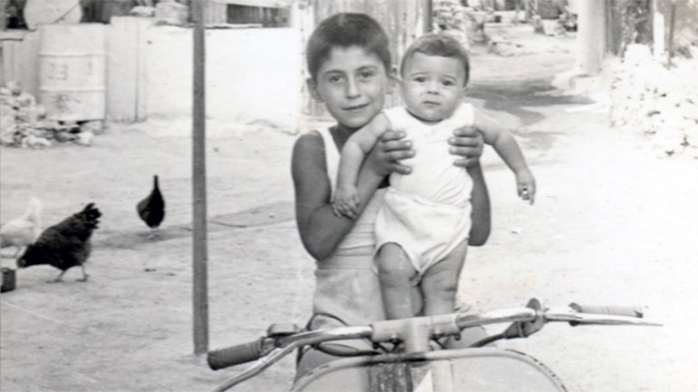 «Θα μιλήσουν άλλοι»: Αξιοποιώντας τις προφορικές μαρτυρίες στο θέατρο