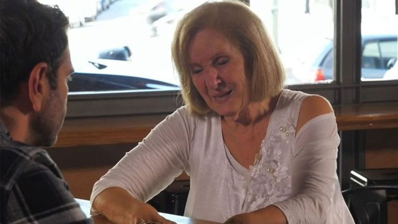 Έβαλε τα κλάματα η Κάρμεν Ρουγγέρη: «Ήταν σαν παιδί μου, εγώ τον μεγάλωσα»