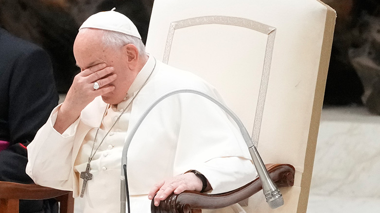 Ιταλία: Με γρίπη ο πάπας Φραγκίσκος, υποβλήθηκε προληπτικά σε αξονική τομογραφία