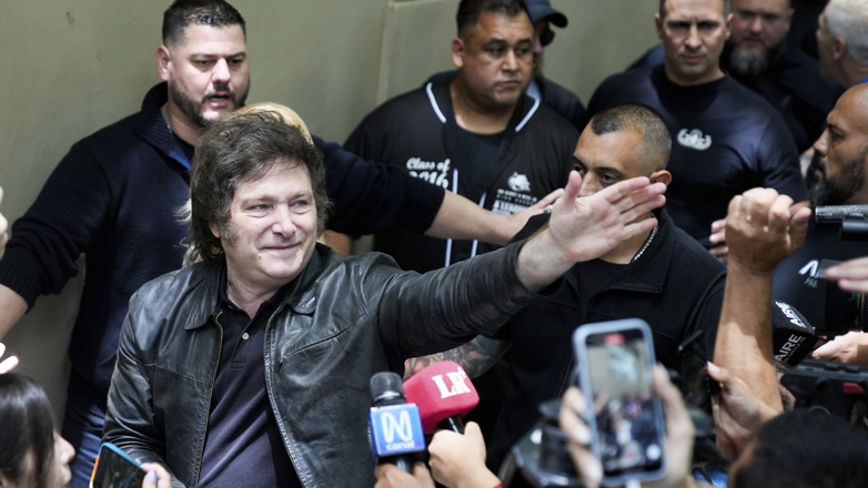 Στις ΗΠΑ ο εκλεγμένος πρόεδρος της Αργεντινής Μιλέι για επαφές με την κυβέρνηση Μπάιντεν και το ΔΝΤ