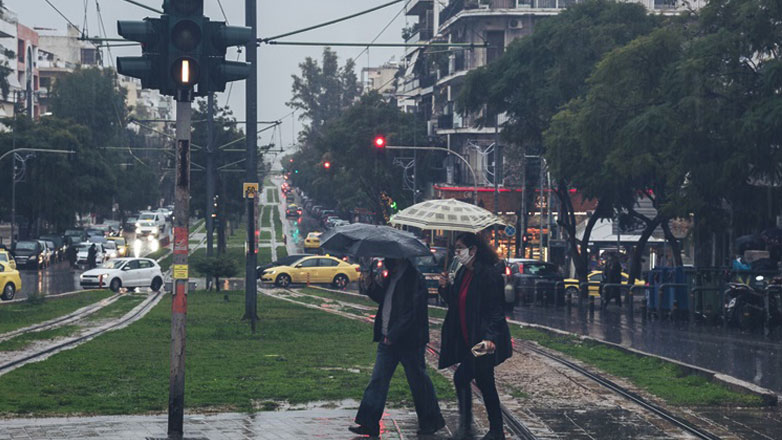 Καιρός: Τσουχτερό κρύο και σήμερα – Νέα επιδείνωση με βροχές από αύριο Τρίτη