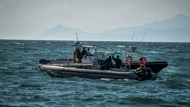 Συνεχίζονται οι έρευνες για τους 12 ναυαγούς στη Λέσβο