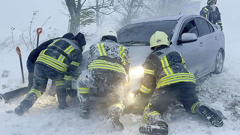 Σχεδόν 2.500 άνθρωποι διασώθηκαν ύστερα από χιονοθύελλα στην Περιφέρεια της Οδησσού