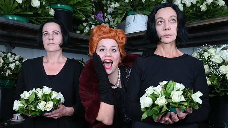 «Οι Δούλες» του Ζαν Ζενέ για 4 τελευταίες παραστάσεις, στον χώρο καλλιτεχνικών εκδηλώσεων «δήλος»