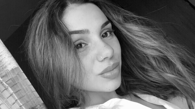 «Ντροπή τους! Ντροπή σας!» – Το ξέσπασμα της μητέρας της Έμμας για την αναβολή της δίκης λόγω αποχής δικηγόρων