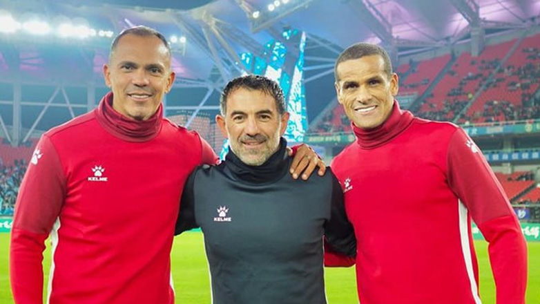 Ο Καραγκούνης «μιλάει» ακόμη στο τόπι: Πέτυχε τρομερό γκολ σε φιλικό με τους Ριβάλντο και Ζιοβάνι!