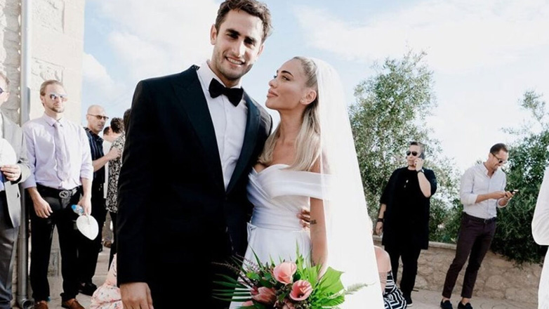 Η Κόνι Μεταξά αποκαλύπτει: «Δεν θυμάμαι τίποτα από τον γάμο μου με τον Μάριο Καπότση»