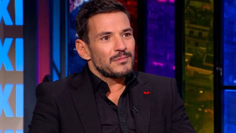 Ο Κώστας Τσουρός εξομολογείται: «Είχε τύχει να εκφωνήσω τη δολοφονία της θείας μου χωρίς να το ξέρω»