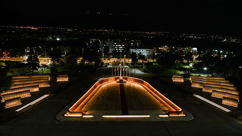 Mνημείο Αθανάτων του Έθνους – Οι 121.692 πεσόντες αναγράφονται στις περίοπτες επιτύμβιες στήλες