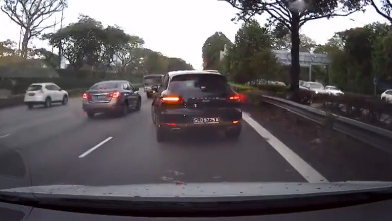 Porsche προκαλεί δύο ατυχήματα σε 10 δευτερόλεπτα