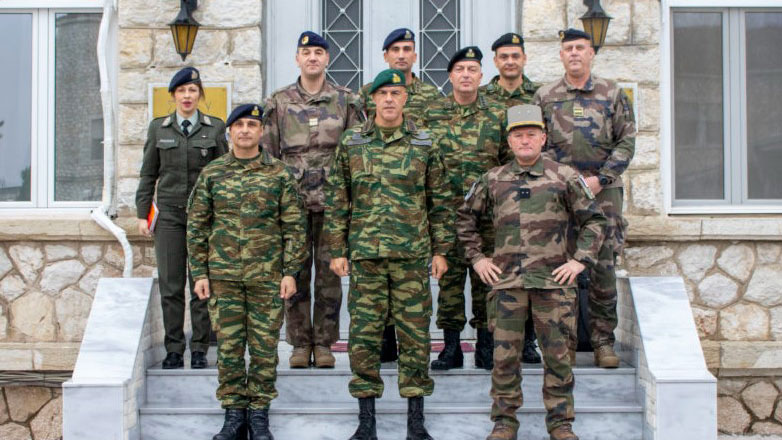 Επίσκεψη Στελεχών της Σχολής Υπαξιωματικών της Γαλλίας στη σχολή Μονίμων Υπαξιωματικών στα Τρίκαλα