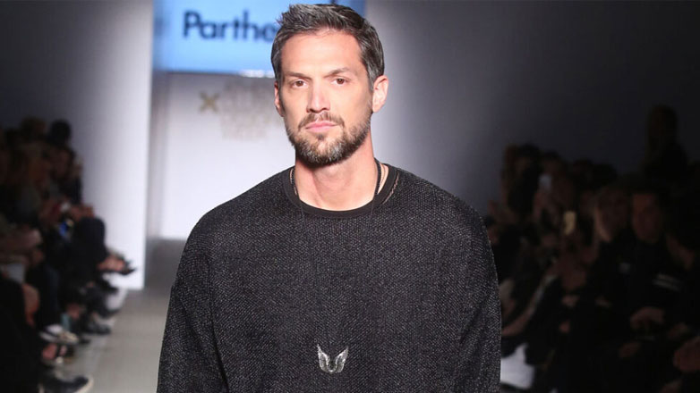 Ο Αλέξανδρος Παρθένης αποκαλύπτει: «Έβαλαν τη φωτογραφία μου σε γραμμή 090, κινήθηκα νομικά»