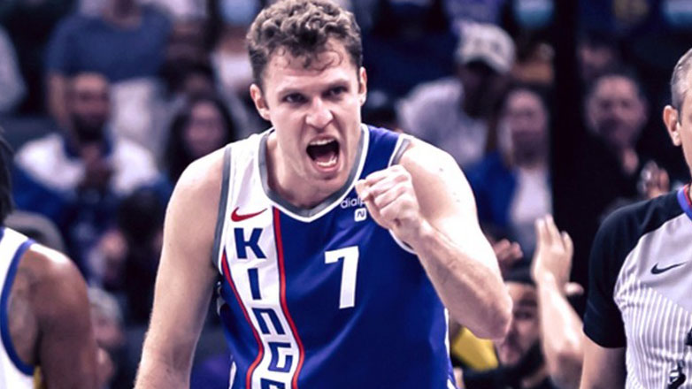 Ρεκόρ πόντων ο Βεζένκοφ, στην ήττα των Κινγκς