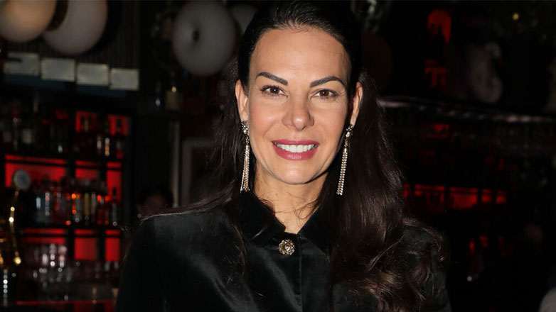 Εύη Βατίδου: «Είμαι η πρώην κυρία Κούγια, μαμά του Χρήστου και της Μάιρας και αυτό δεν αλλάζει»