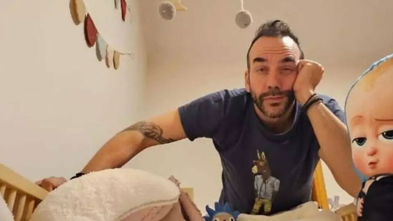 Ο Πάνος Μουζουράκης μας δείχνει για πρώτη φορά το δωμάτιο της κόρης του