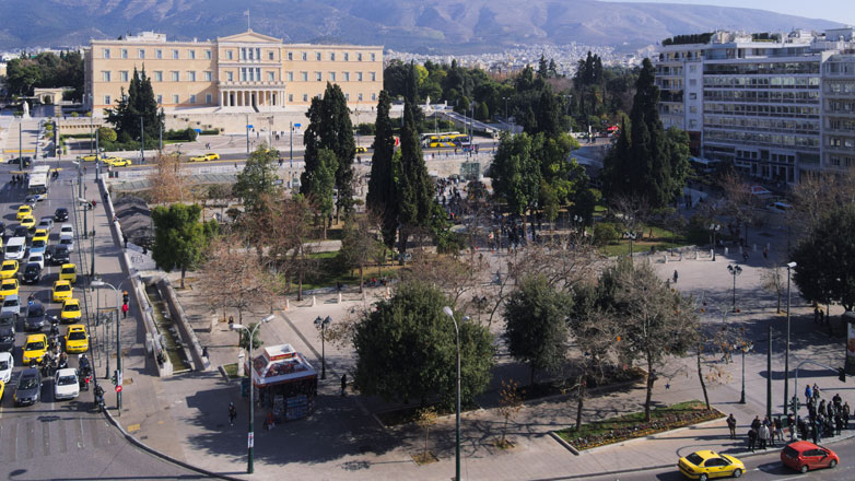 Συγκέντρωση ενάντια στα φορολογικά μέτρα την Τρίτη το μεσημέρι στο Σύνταγμα