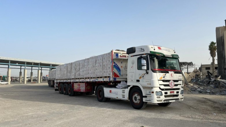 Γάζα: Έφτασαν τα πρώτα φορτηγά με ανθρωπιστική βοήθεια μετά τη κατάρρευση της εκεχειρίας
