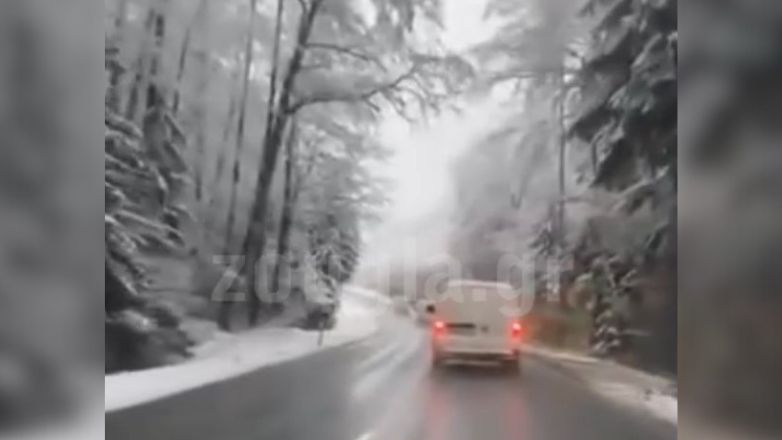 Σφοδρές χιονοπτώσεις στη Γερμανία: Ακυρώθηκαν πτήσεις – Χάος στις μετακινήσεις στο Μόναχο