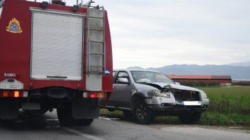 Τροχαίο ατύχημα στον δρόμο Λάρισας-Τυρνάβου