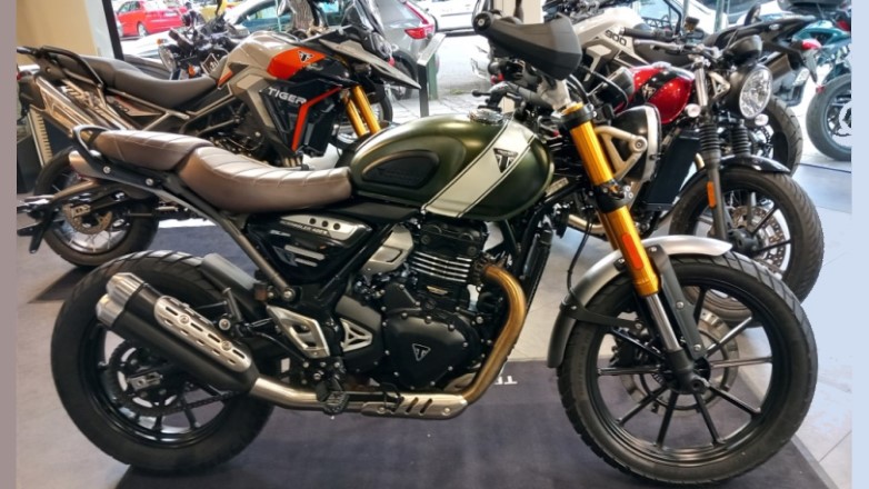 Πρώτη επαφή με τις νέες Tiger 900 και τις νέες Speed 400 και Scrambler 400 X της Triumph Motorcycles