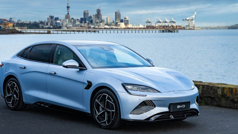 Η κινεζική αυτοκινητοβιομηχανία BYD, φτιάχνει δικά της καράβια για να μεταφέρει τα ηλεκτρικά της οχήματα